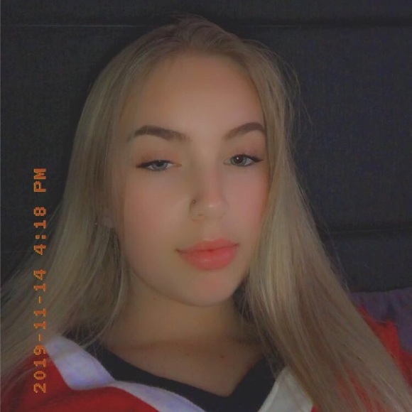 Meet your Posher, Brianna - Picture 1 of 1